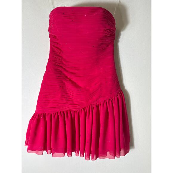 Stacees Dresses & Skirts - NWT Stacees Hot Pink Strapless Ruched Mini Dress Sz 0